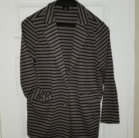 Blazer - Picture 1 of 1